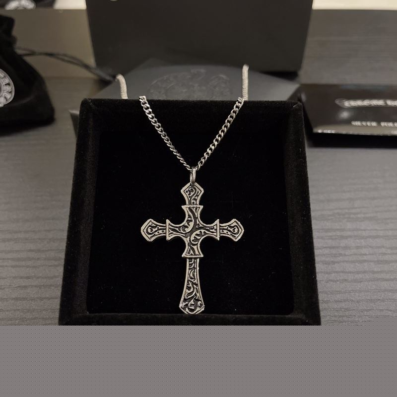 Ch**me He**ts necklaces